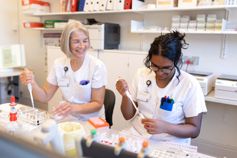 Bioanalytiker Job 2026: Hvor Kan Du Arbejde, og Hvilke Stillinger Findes?