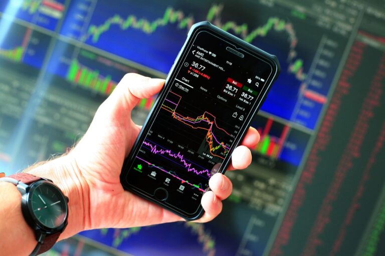 Udbytteskat 2026 – investor tjekker udbytte og aktiekurser